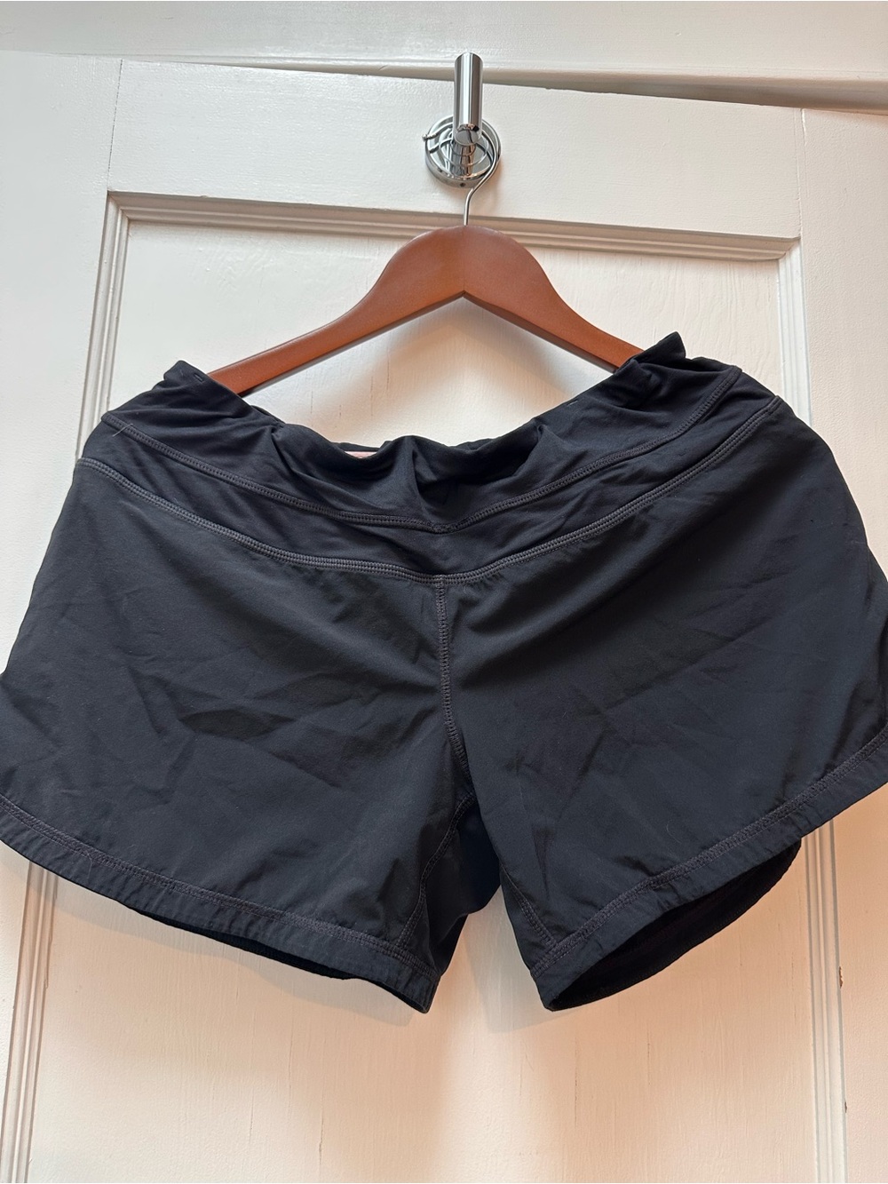 lululemon athletica Black Women's Running Shorts - Sz 8